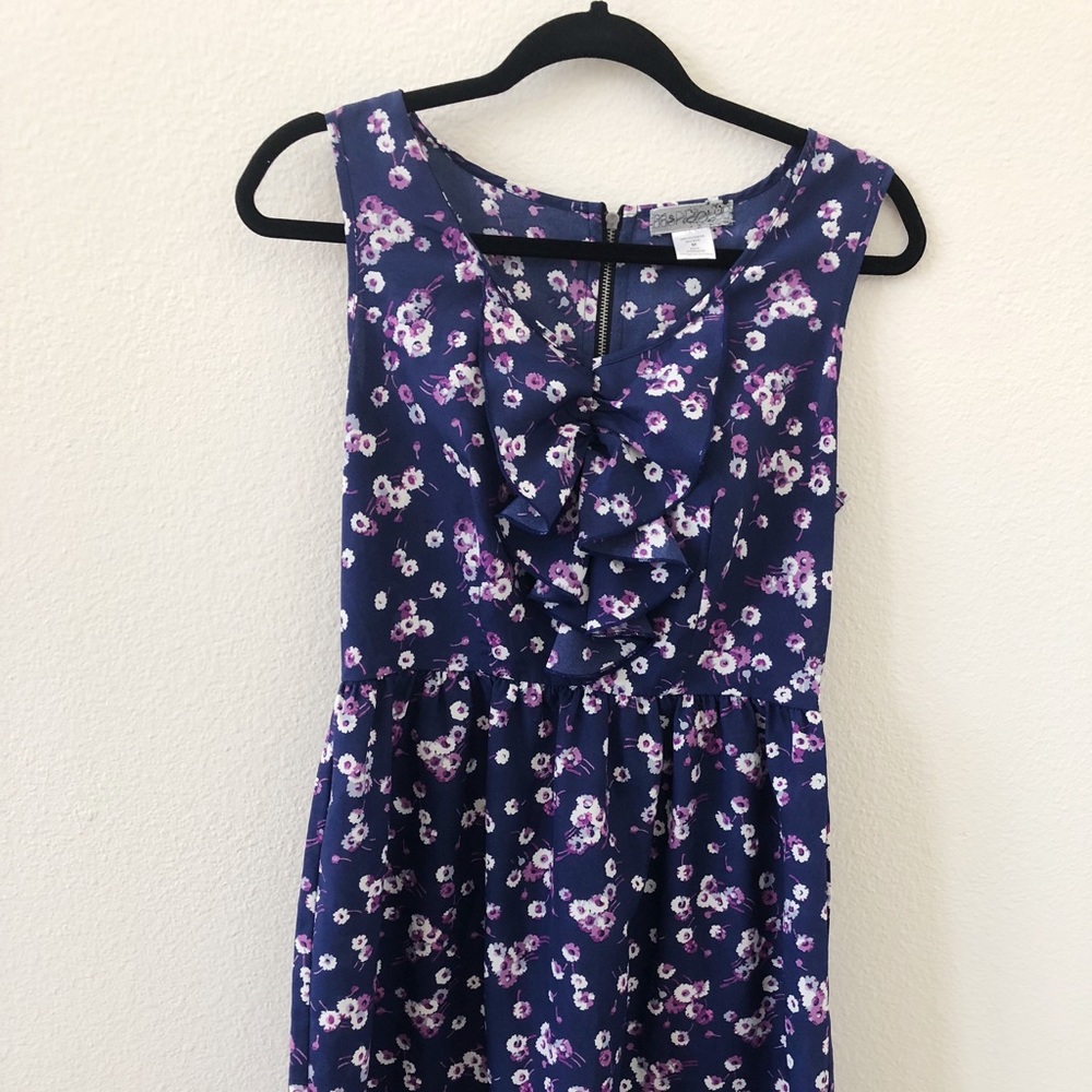 Sleeveless floral print dress  size M